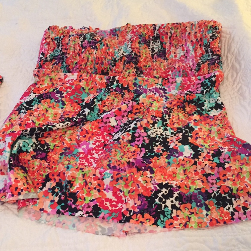 2 piece tankini swim suit. Never worn.